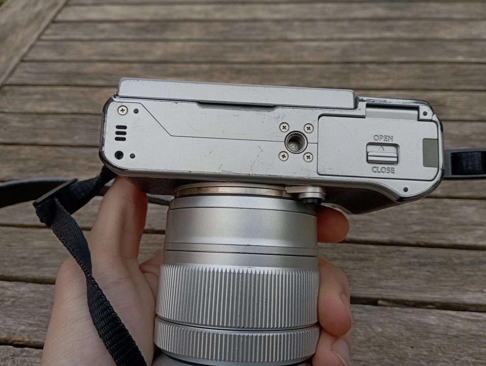 Cámara Fuji X-A10 con zoom Fujinon XC 16-50mm OIS - Imagen 2 de 4