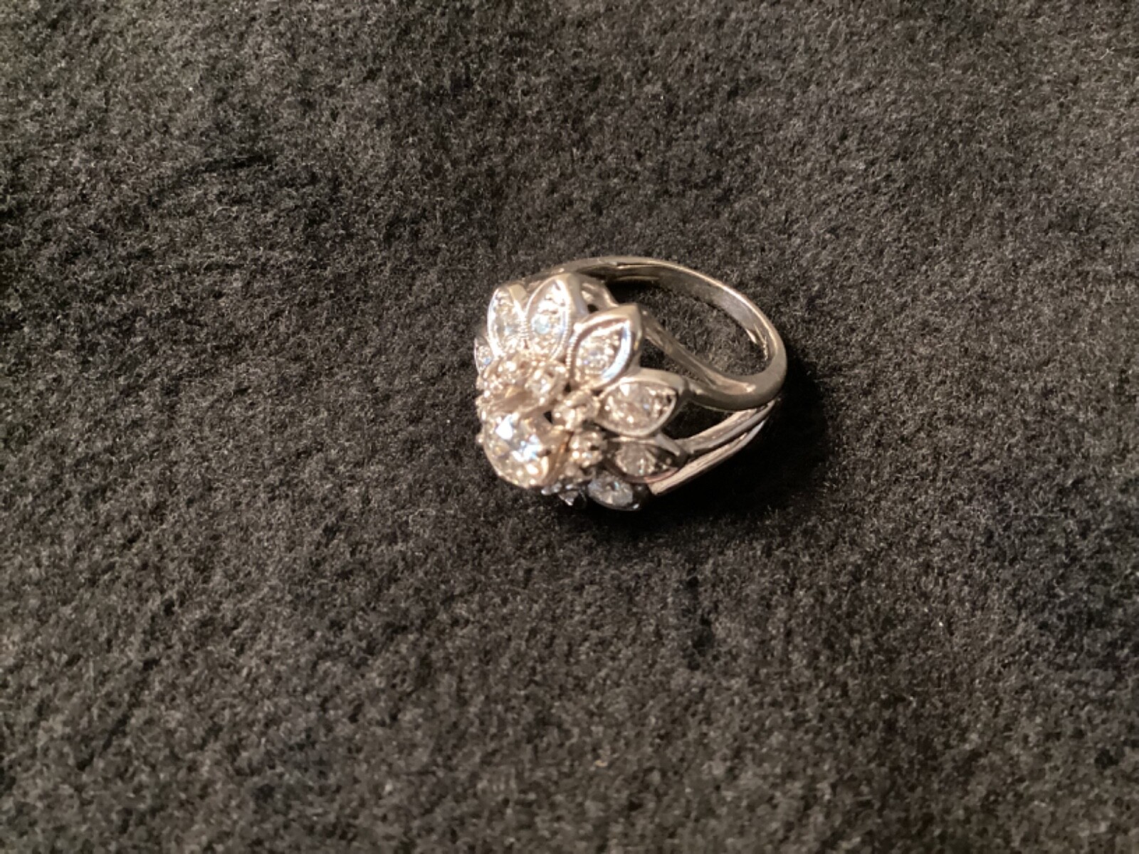 antique diamond ring - image 1