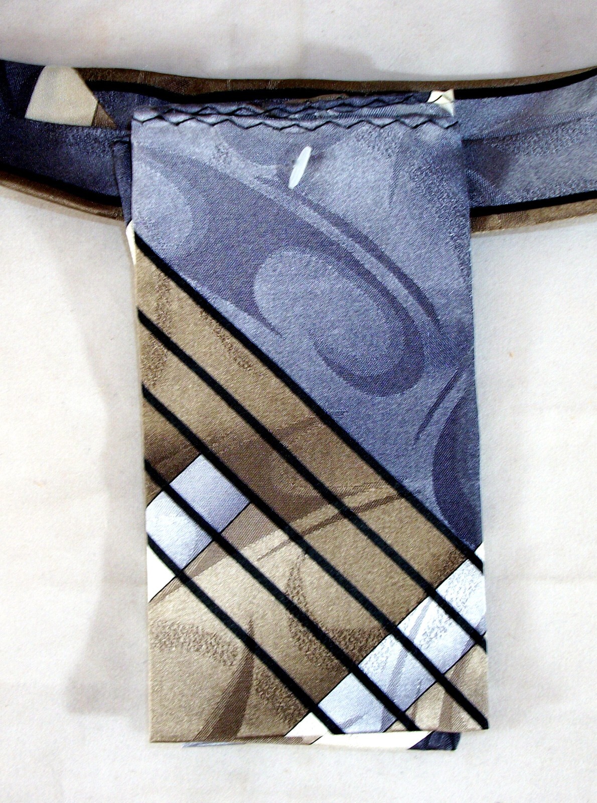 Picture 3 of 4