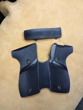 Pachmayr Signature Model Sig Sauer P225 or P6 Grip