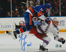 Matt Martin Signed New York Islanders 8x10 Photo w/ RKO! Beckett Witness BAS COA