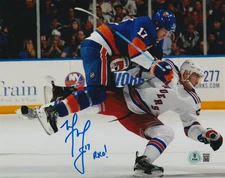 Matt Martin Signed New York Islanders 8x10 Photo w/ RKO! Beckett Witness BAS COA