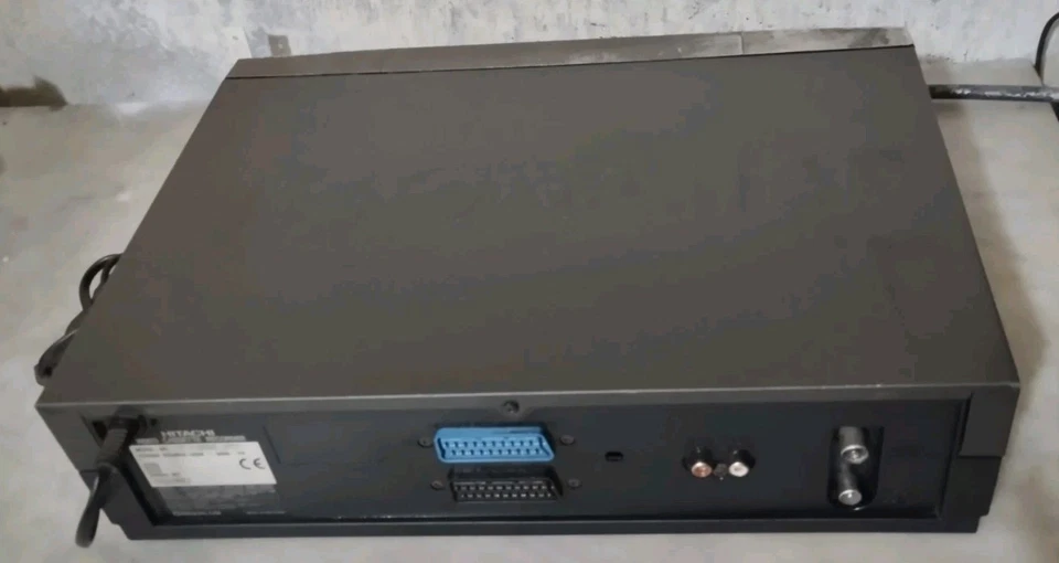 HITACHI VT-FX850 VIDEOREGISTRATORE VHS 6 TESTINE STEREO CON TELECOMANDO  - Immagine 4 di 4