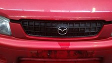 Calandre Mazda MPV