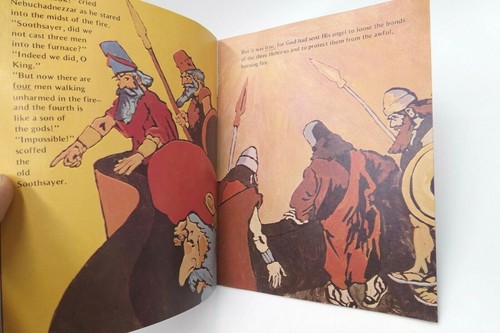 Rare THE FIERY FURNACE Christian Kids Book + Cassette Tape + Color Film Slides - Picture 9 of 12
