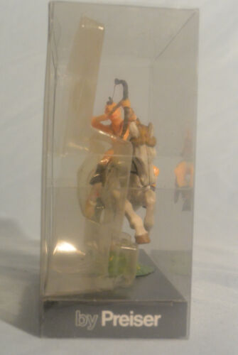 ELASTOLIN Mounted Mongol Archer in Action - Picture 3 of 9