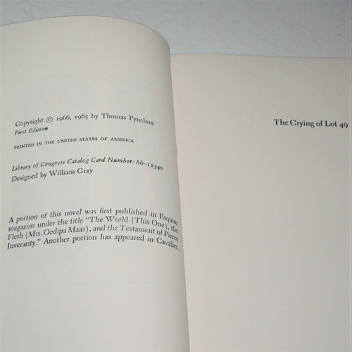 THOMAS PYNCHON ~ THE CRYING OF LOT 49 ~ FIRST EDITION FIRST PRINTING 1966 HC/DJ - Picture 4 of 12