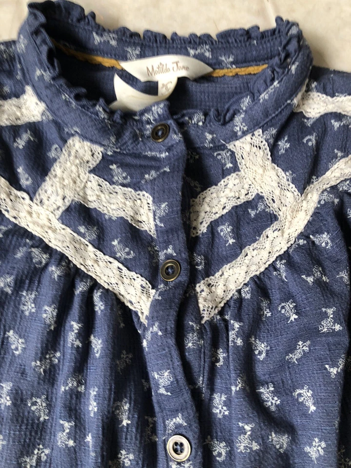 Matilda Jane Cotton Top Sz 6 Ivory Floral Lace Yoke button Front - Image 2 of 3