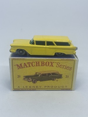 Matchbox Lesney 31 Ford Station Wagon In Rare Yellow Silver Wheels