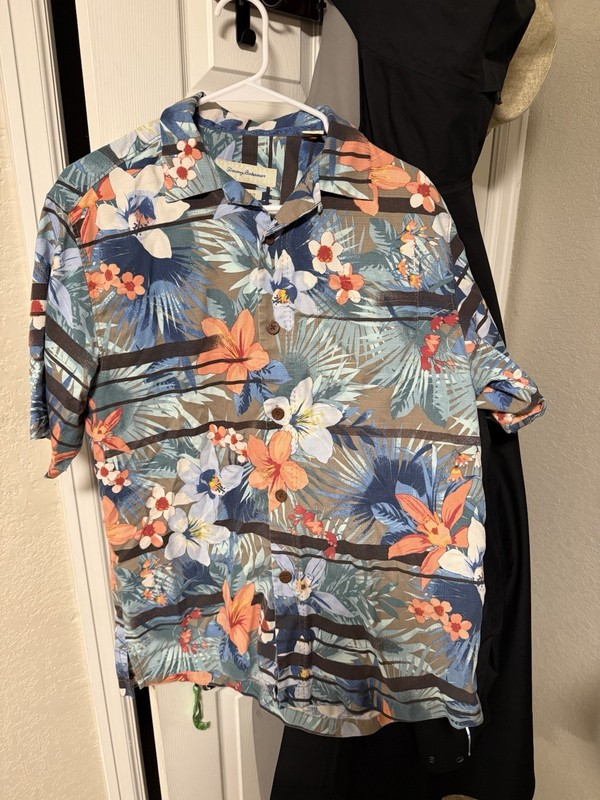 Tommy Bahama Men’s Floral Silk Shirt Small