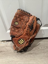 Wilson A2504 XL Leather 13" Softball Glove Right Handed Throw