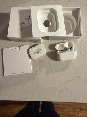 *LEFT Apple AirPods Pro Wireless Earbuds Active Noise Cancellation Charging Case