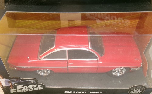 2017 JADA TOYS 1:32 FAST & FURIOUS F8 DOM'S RED 1961 CHEVY IMPALA - Picture 3 of 11