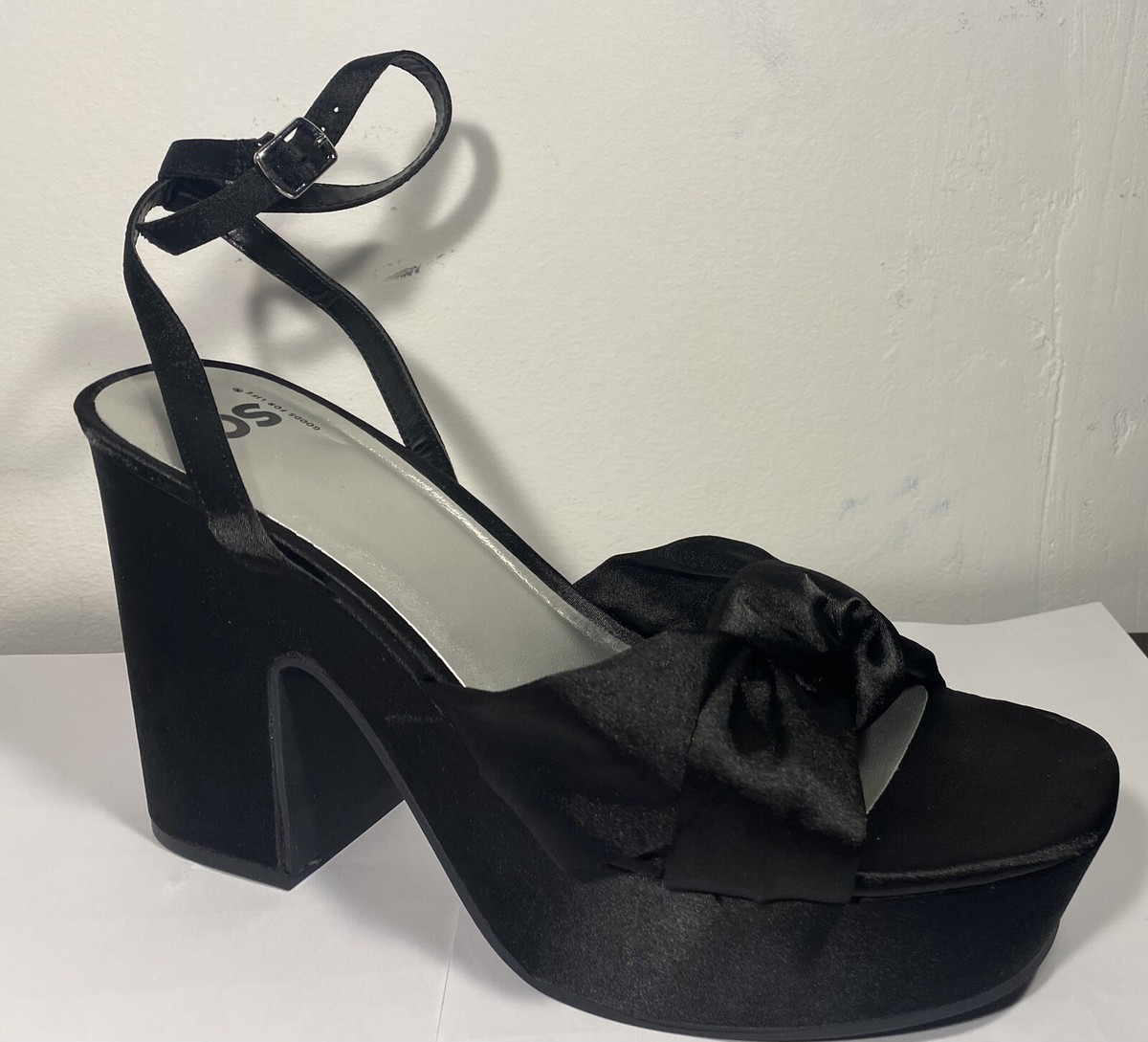 SO° Violeta Women's High Heels 4.016-in. heel Buckle closure