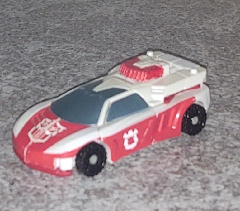 Transformers Universe RED ALERT Complete Legends Figure Classics - Image 2 of 3