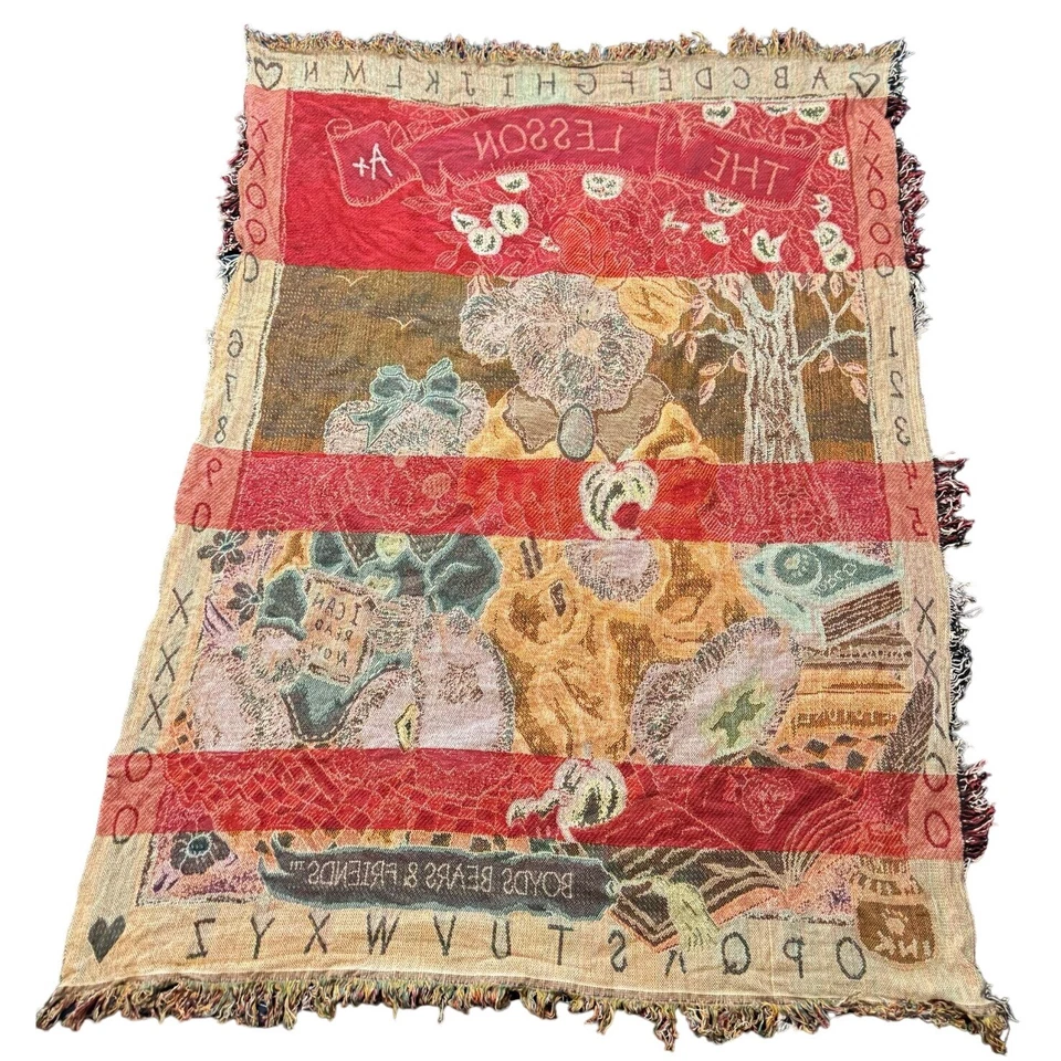 COBERTOR DE TAPEÇARIA VINTAGE BOYD'S BEARS LANCE PROFESSOR ESCOLA ABCs 48" X 64" Fabricado nos EUA - Imagem 4 de 4