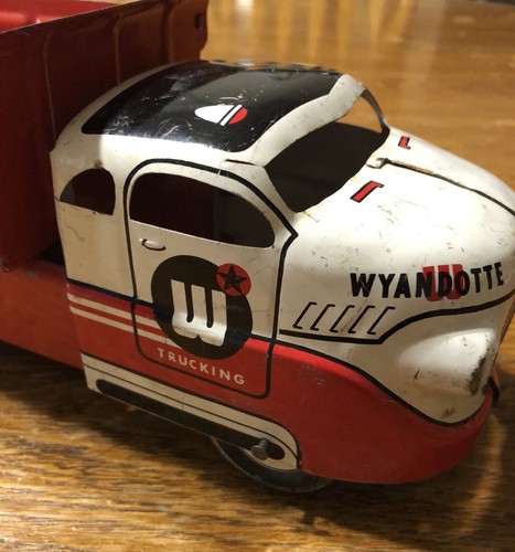 Vintage Wyandotte Dump Truck - Wyandotte Trucking - Original Condition NICE - Picture 10 of 11