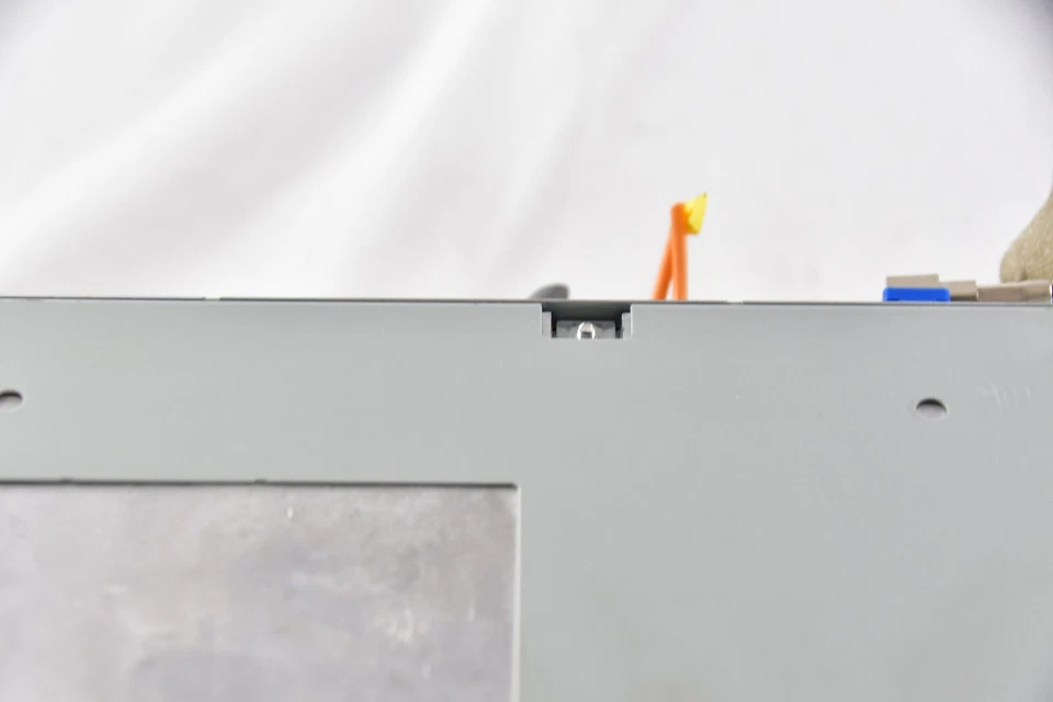 RECEPTOR REPRODUCTOR DE CD RADIO AM FM LAND ROVER 2010-20 JAGUAR 2012-17 OE CF6N18C815JJ Foto 3 de 4