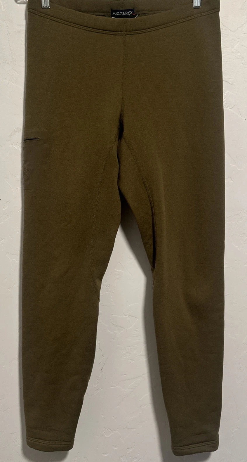 Arc'teryx Polartec Fleece Sweatpants Base layer Pocket Olive Men’s Size Large
Opens in a new window