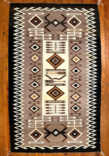 FINE NAVAJO STORM PATTERN PICTORIAL RUG FEATHERS BOWS ARROWS WATER BUGS GOOD NR!