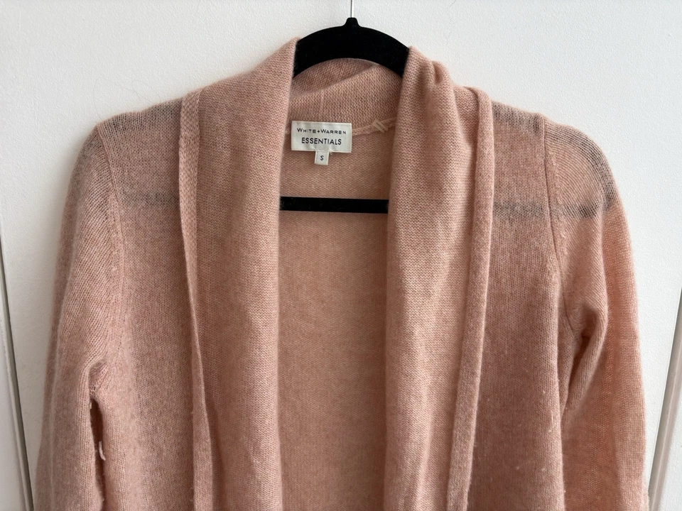 Suéter de cashmere essencial branco e Warren rosa blush feminino pequeno - Imagem 2 de 4