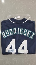 2022 Leaf Autograph Multi-Sport Julio Rodriguez Jersey - Signature Debut