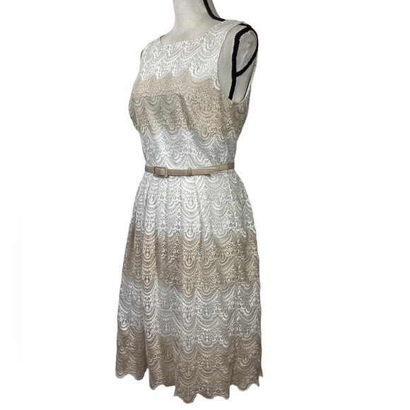 pink midi lace dress LEO LIN - Caroline Lace Short Sleeves Midi Dress