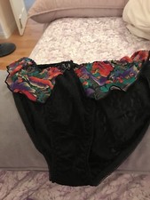 1 Pair ofVintage Multicolor Panties from Body Size 9