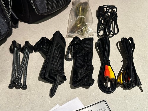EC. 2 x PANASONIC DV7000 SD-VIDEO VIDEO CAMERA - (Bundle) - (USED) - Picture 6 of 8