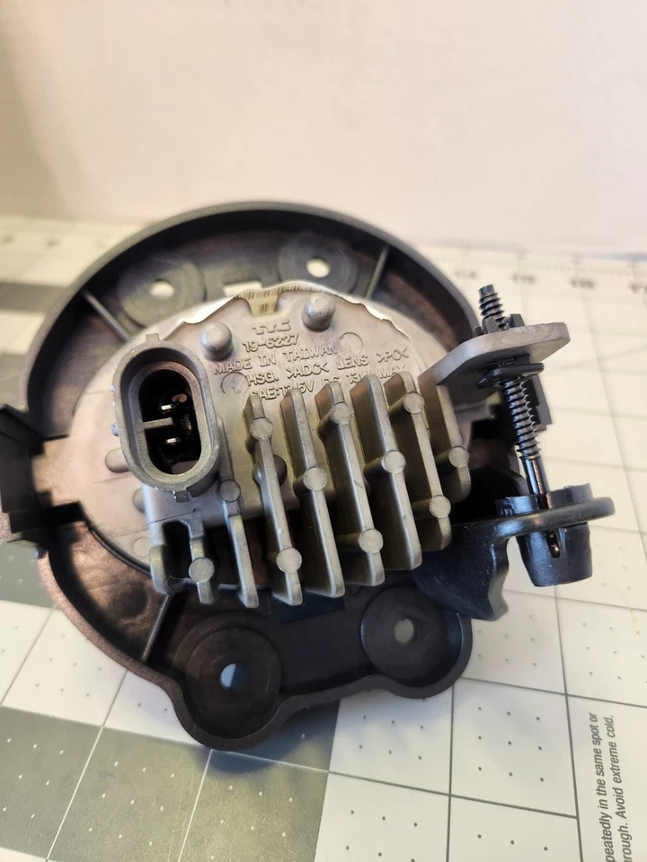 Fog Light Bumper Lamp for 19-19 Jeep Cherokee Left Driver or Right Passenger. - Image 2 of 3