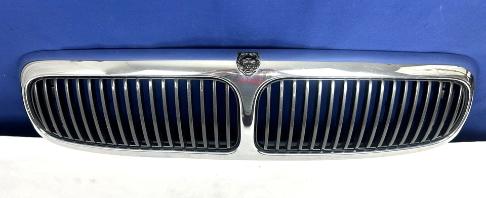 💪1998-2003 Jaguar XJ8 Vanden Plas Cromo OEM Conjunto de parrilla delantera Foto 2 de 4