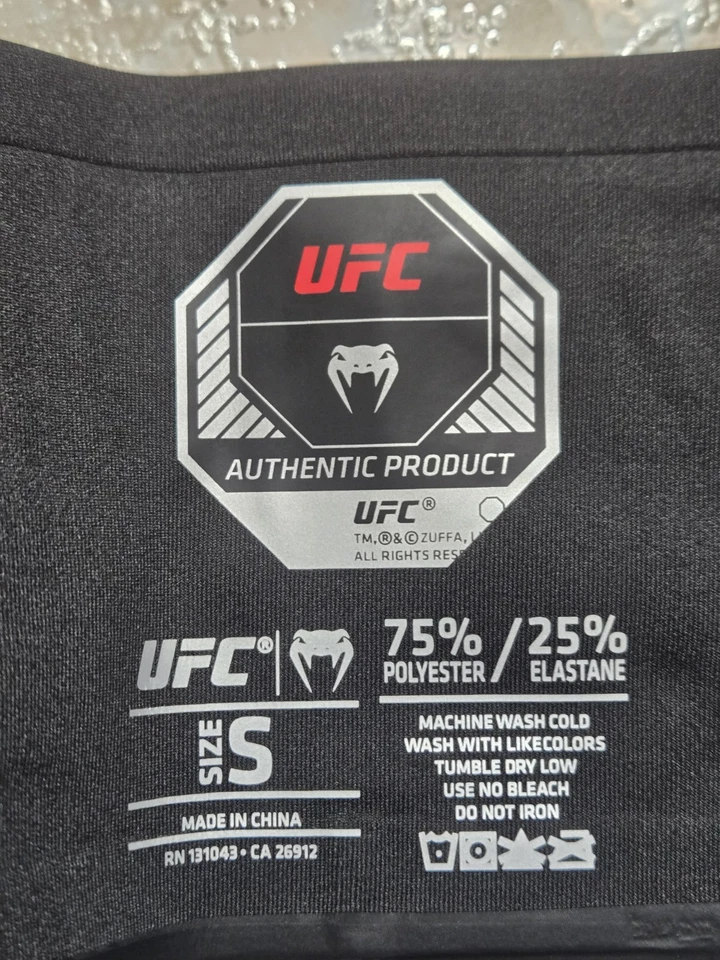 Nuevo con etiquetas Auténticos Pantalones Cortos Venum UFC Israel Adasanya Fight Night Vale Tudo Para Hombres S $130 Foto 3 de 4