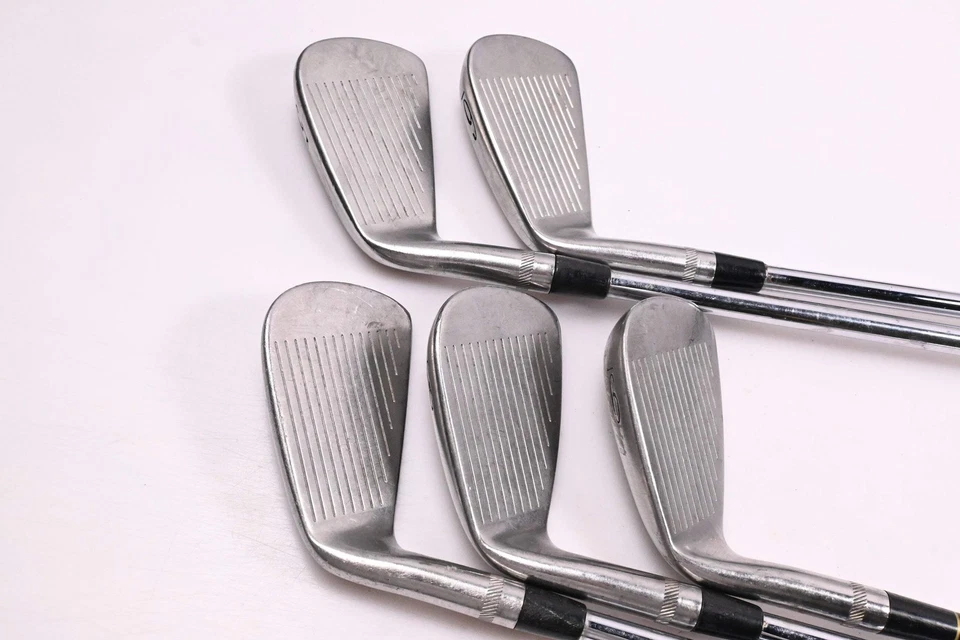 Titleist DCI 762 Irons / 5-9i / Stiff Flex Dynamic Gold S300 Shafts - Image 3 of 4