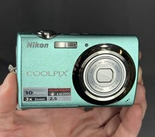 Nikon COOLPIX S220 Digital Camera Aqua Green w/ Battery NO CHARGER READ DUST 