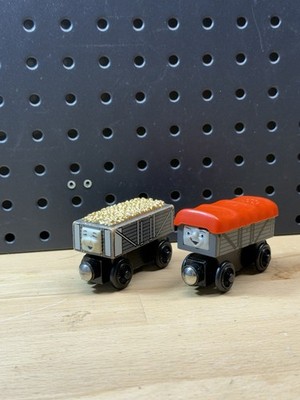 Thomas & Friend Wooden Railway Train Giggling Gold Rickety Troublesome Truck Lot