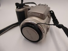 Fujifilm Finepix 4900 Zoom Digital Camera + battery  sorry no charger untested