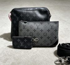 AUTH Louis Vuitton Trio Messenger Black Silve...