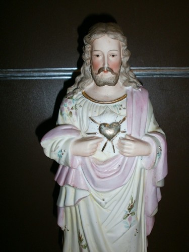 ANCIENNE STATUE RELIGIEUSE: JESUS / BISCUIT / mi XXéme/H.26 cm