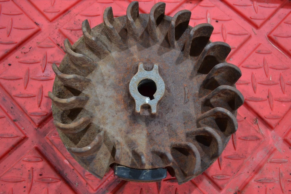 John Deere 14SB 4.5 HP Engine OEM Flywheel - Image 3 of 4