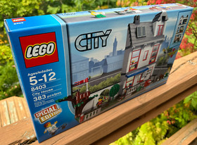 🍁 LEGO 8403 City House Apartment - Brand New Sealed, Nice Box, Special Edition
