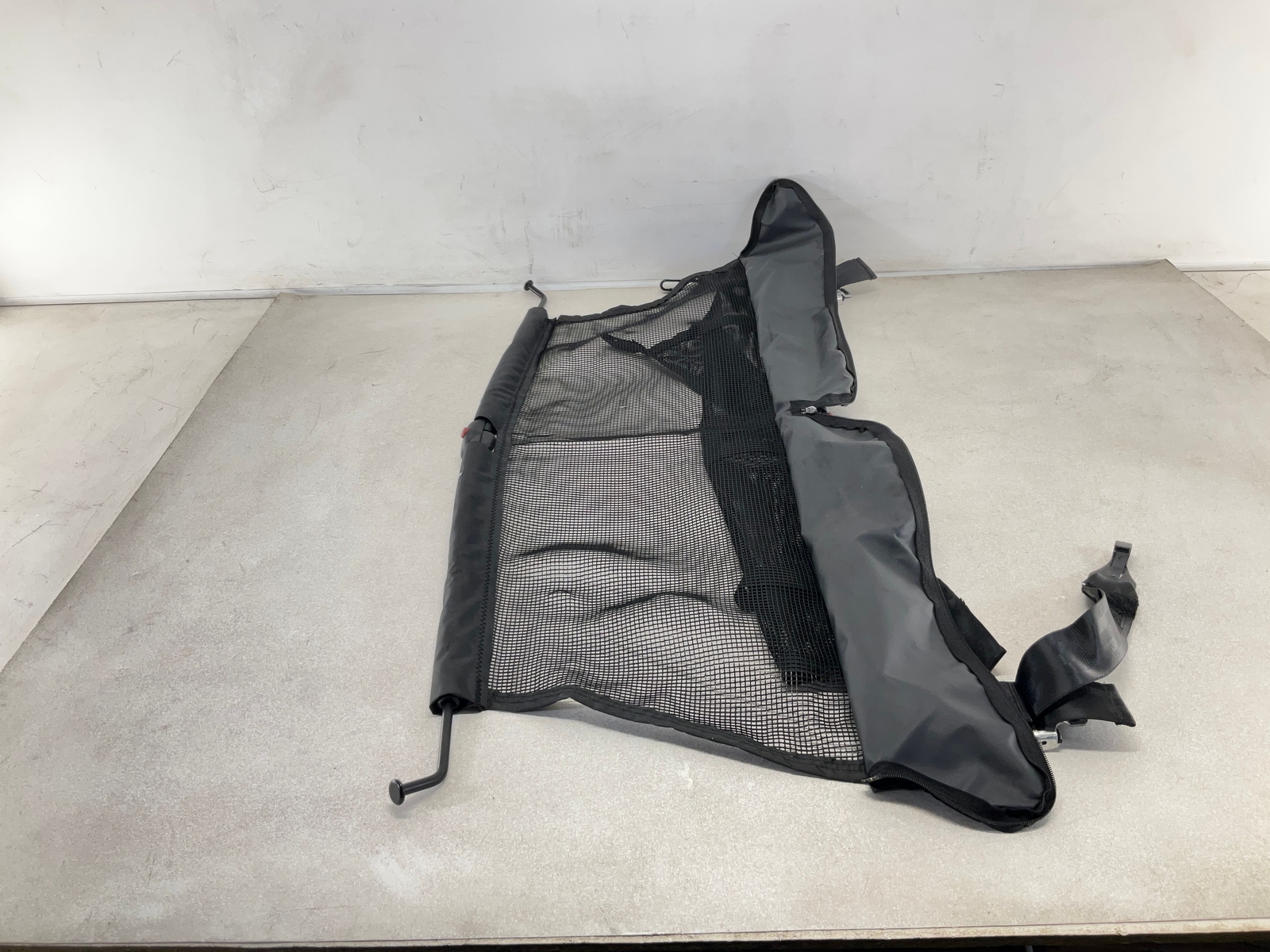 17-20 MASERATI Levante Rear Trunk Cargo Net CM