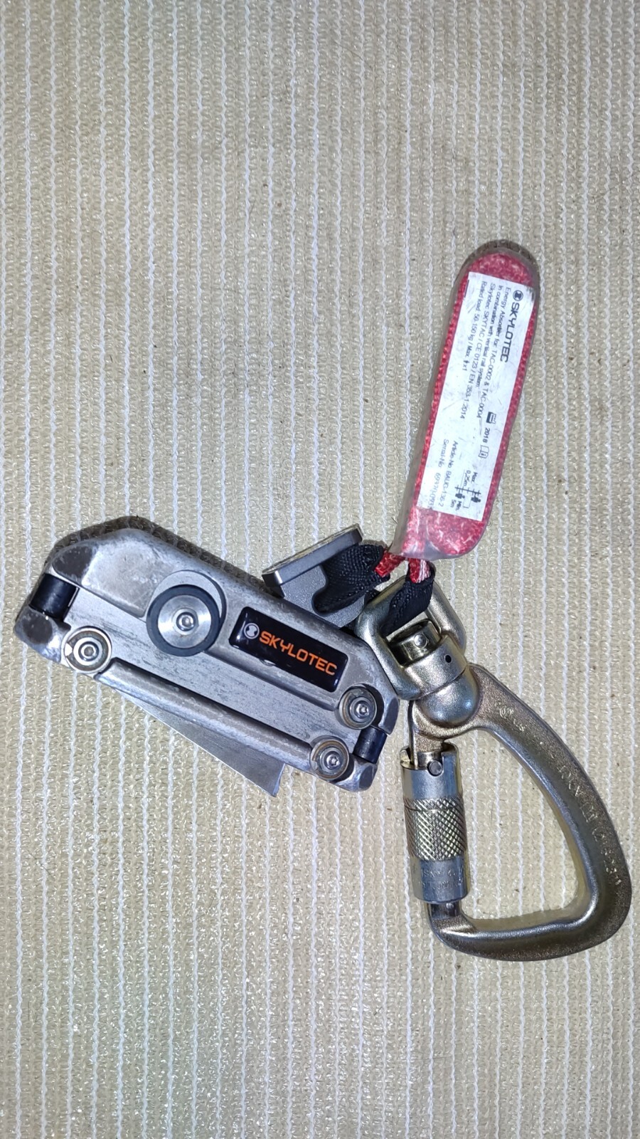 Anticaidas,Fallschutzbremse,climbing equipment,offshore,labor safety