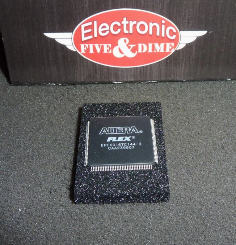 2x Altera EPM5032DC CPLD IC - CMOS EPLD PAL-Type DIP 28 Pin Ceramica (Ricondizionato)