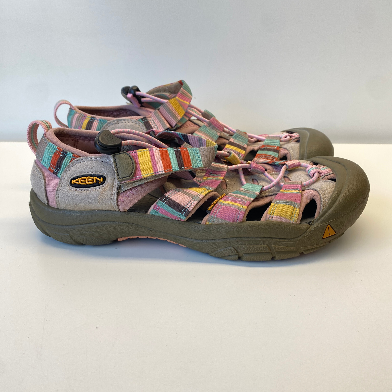 Sandali da trekking donna Keen Newport impermeabili 5 rosa multicolore 1006567