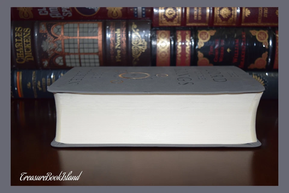 Lord of the Rings by J.R.R. Tolkien Suede Leather Feel Collectible Gift Edition Foto 3 de 4