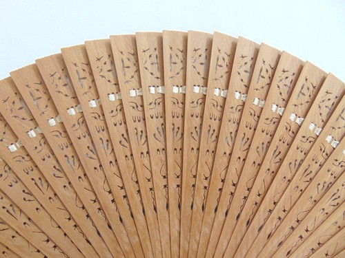 Vintage 1960's Carved Sandlewood Hand Fan Beige Orange Tassel NIB #67 - Picture 3 of 4