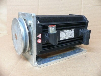 Lenze Mca 13I41-Rs0b0-B19n-St5s00n-R0su 15168626 Servo Motor