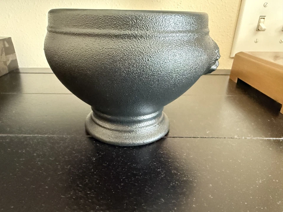 Revol - Lion Headed Soup Bowl 15 3/4 OZ - Cast Iron Style - Image 3 of 4