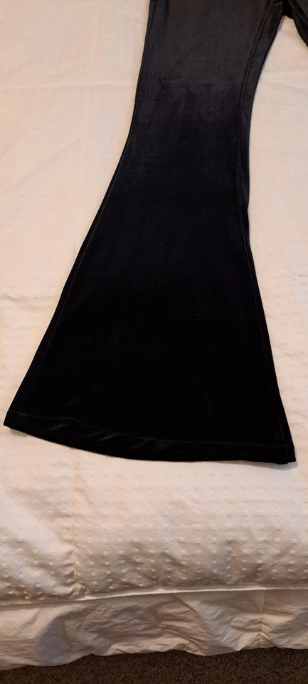 Pantalones NYC en blanco terciopelo negro pierna acampanada talla 28 nuevos con etiquetas Foto 3 de 4