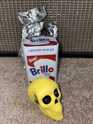 ANDY WARHOL kidrobot BRILLO OBJECT Series YELLOW FOAM SKULL MINT WITH TIN